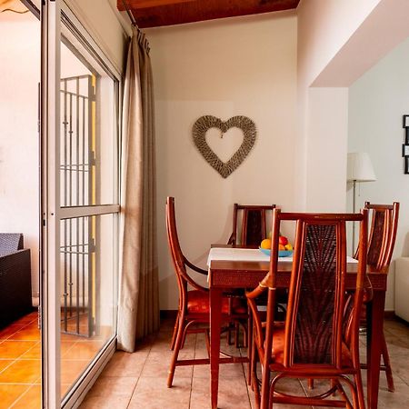 Aoa Casa Triana Familiar Con Terraza Apartment เซบีญา ภายนอก รูปภาพ
