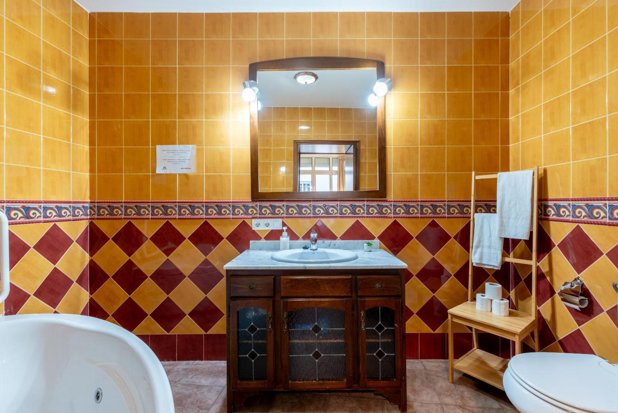 Aoa Casa Triana Familiar Con Terraza Apartment เซบีญา ภายนอก รูปภาพ