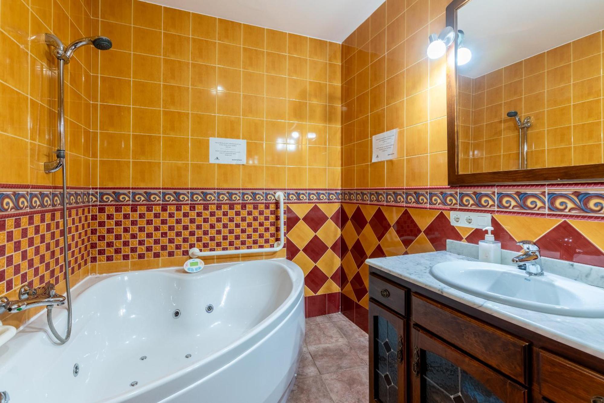 Aoa Casa Triana Familiar Con Terraza Apartment เซบีญา ภายนอก รูปภาพ