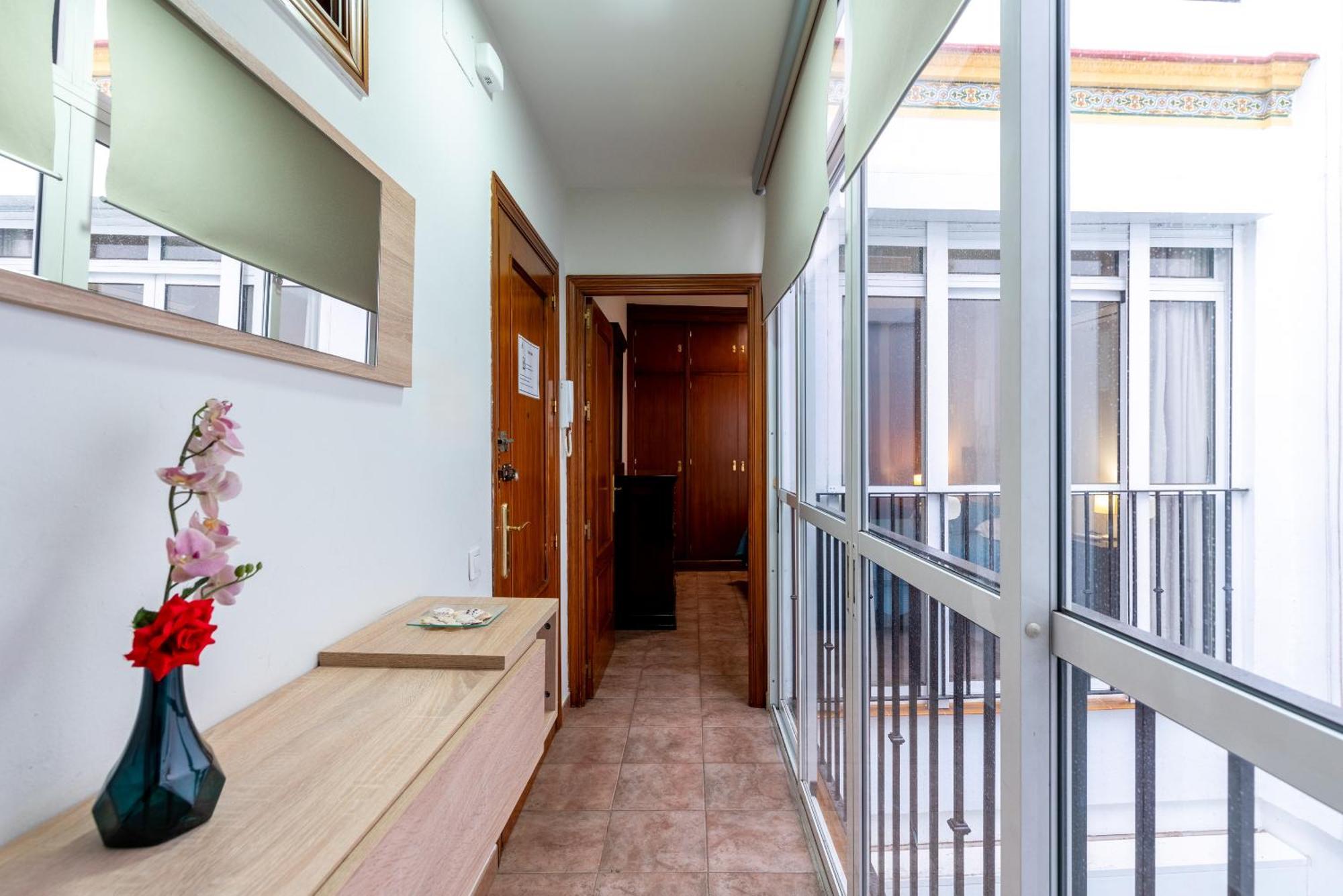 Aoa Casa Triana Familiar Con Terraza Apartment เซบีญา ภายนอก รูปภาพ