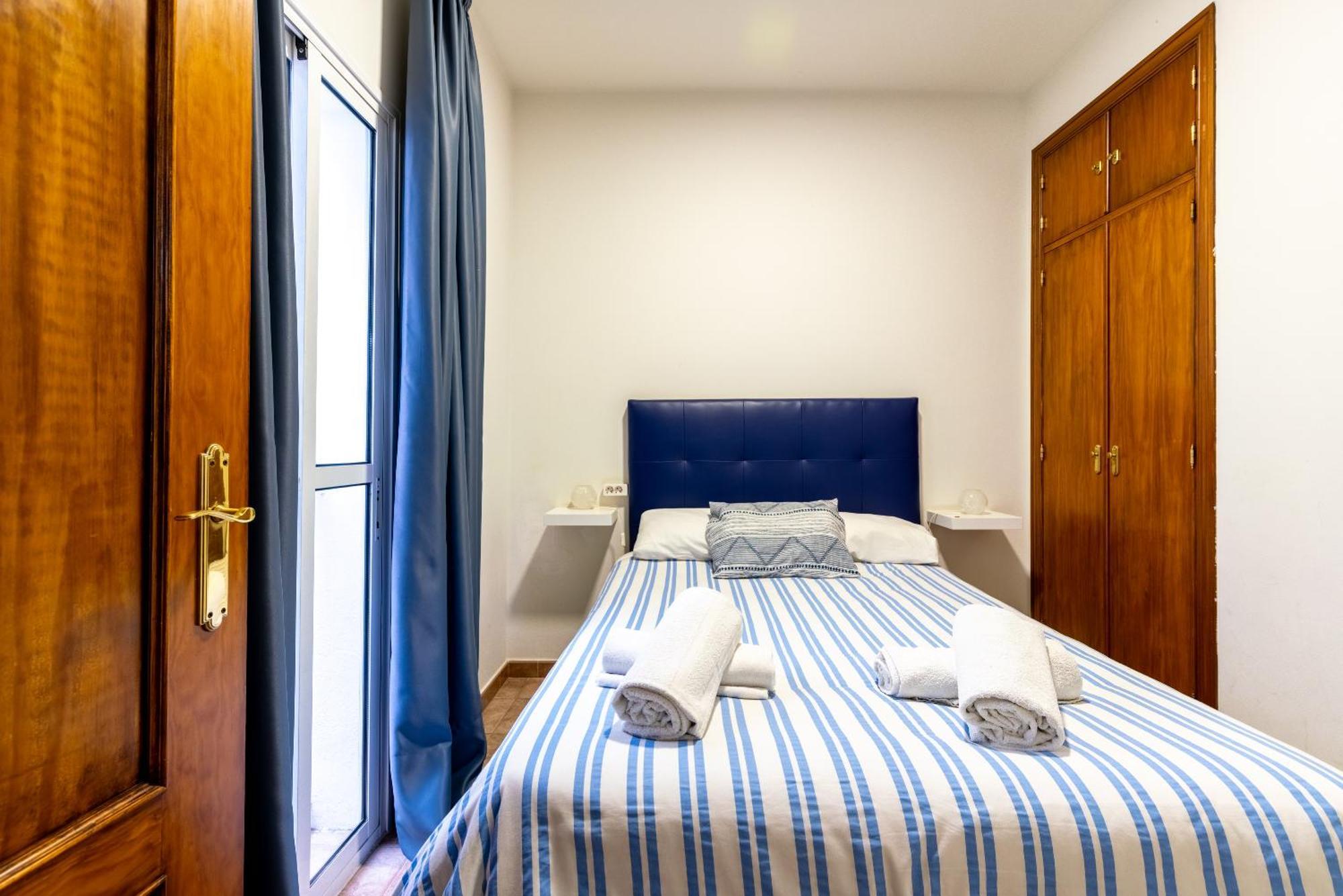 Aoa Casa Triana Familiar Con Terraza Apartment เซบีญา ภายนอก รูปภาพ